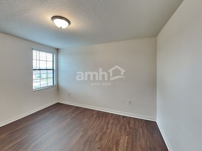 Building Photo - 812 Chatham Walk Dr