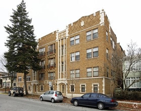 Building Photo - Sheridan Court