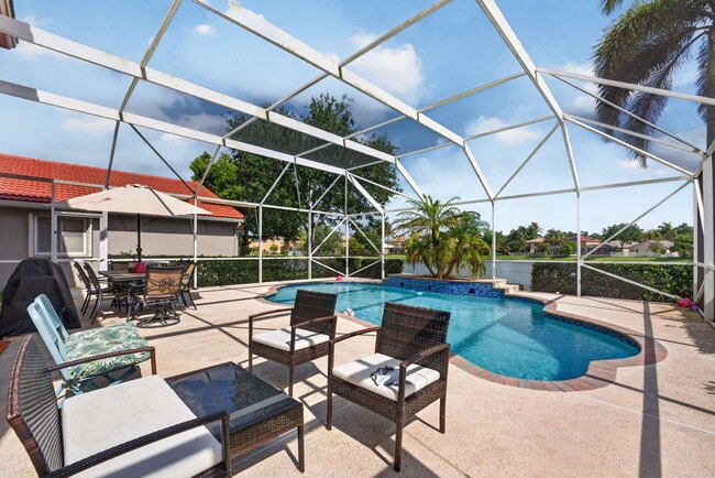 Building Photo - 3755 Pebblebrook Ct