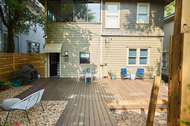 Building Photo - 1623 11th Pl S