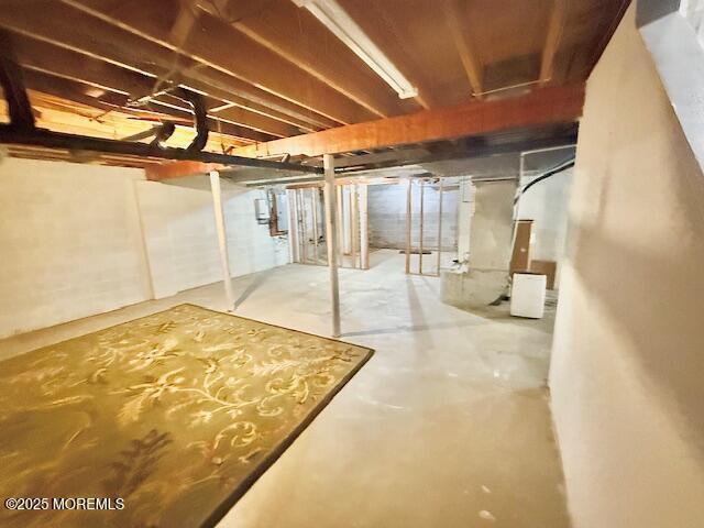 Building Photo - 2138 Whitesville Rd