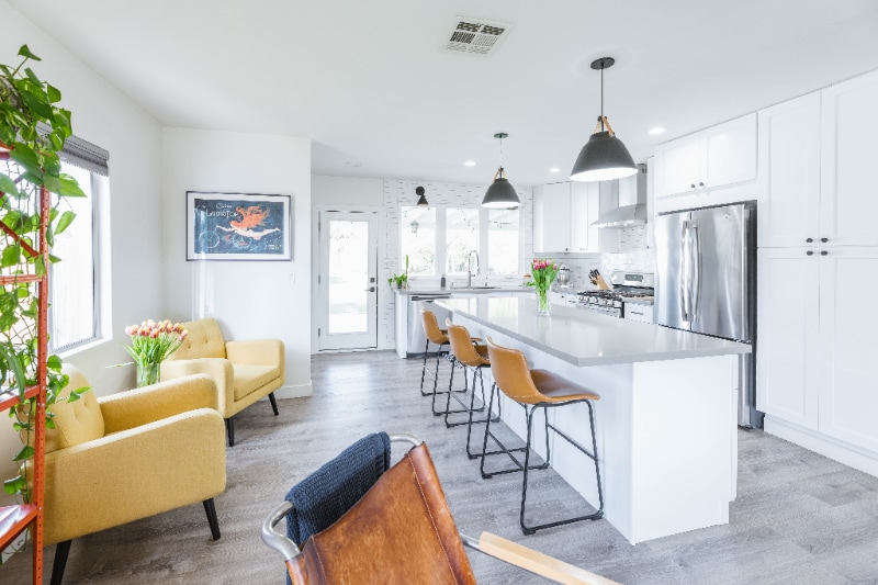 Building Photo - 1326 W Roma Ave