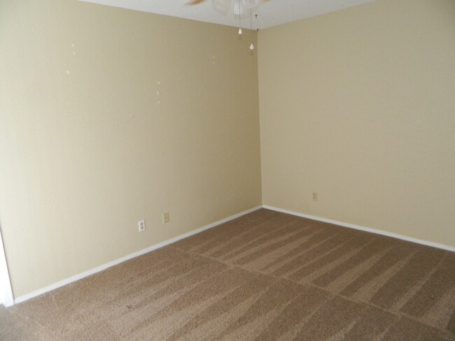 Building Photo - Del Rosario Properties (2502 Howellwood Way)