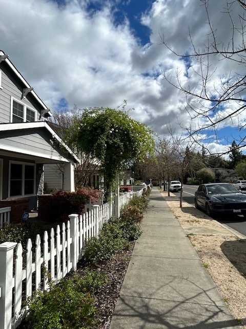 Building Photo - 6740 Yount St