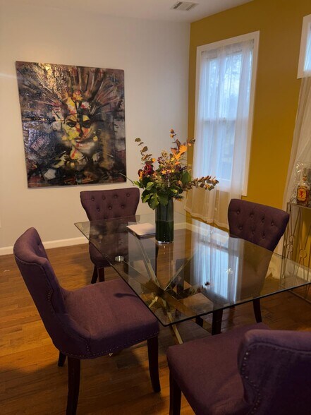 Building Photo - 188 S 10th St