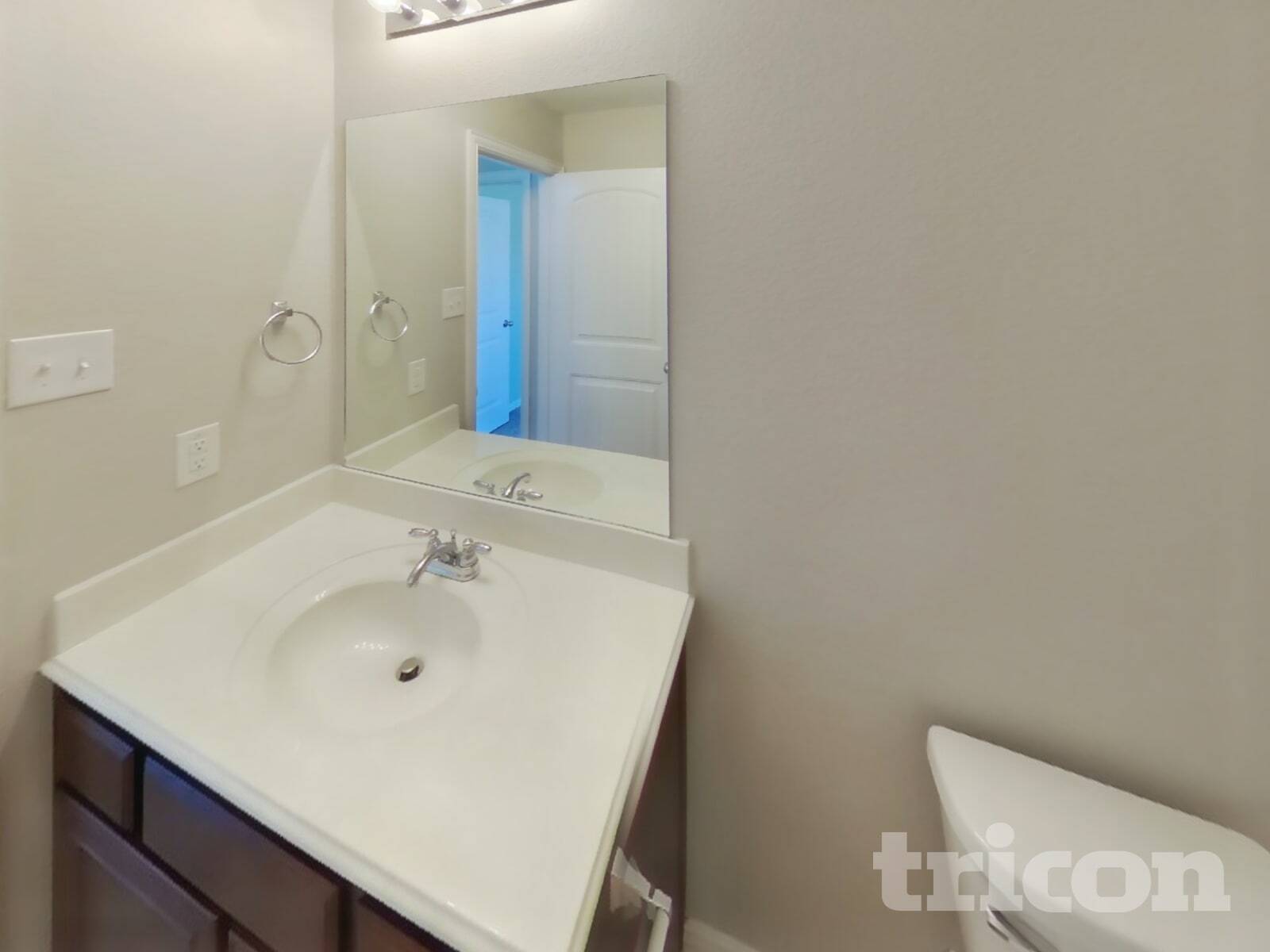 Building Photo - 429 Park Meadows Dr