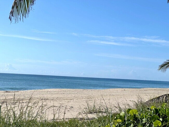 Building Photo - 6130 Ridge Ln