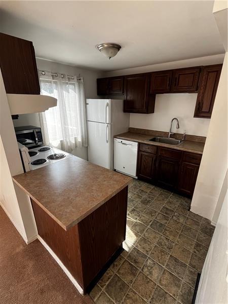 Building Photo - 121 Bellwood Ct