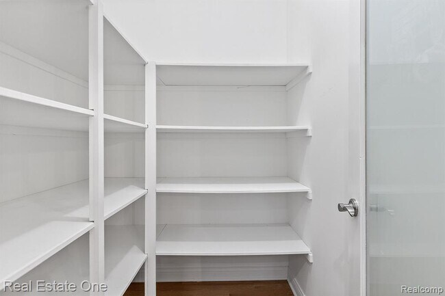 Building Photo - 68 Biltmore Blvd