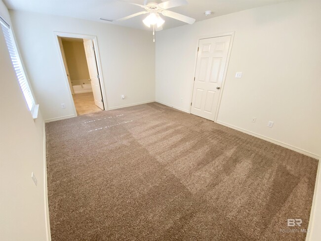 Building Photo - 11801 Balsam Ct