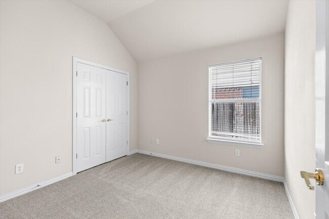 Building Photo - 8801 Chaps Ave