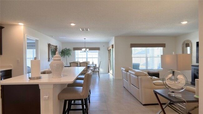 Building Photo - 7011 SW 136th Ln