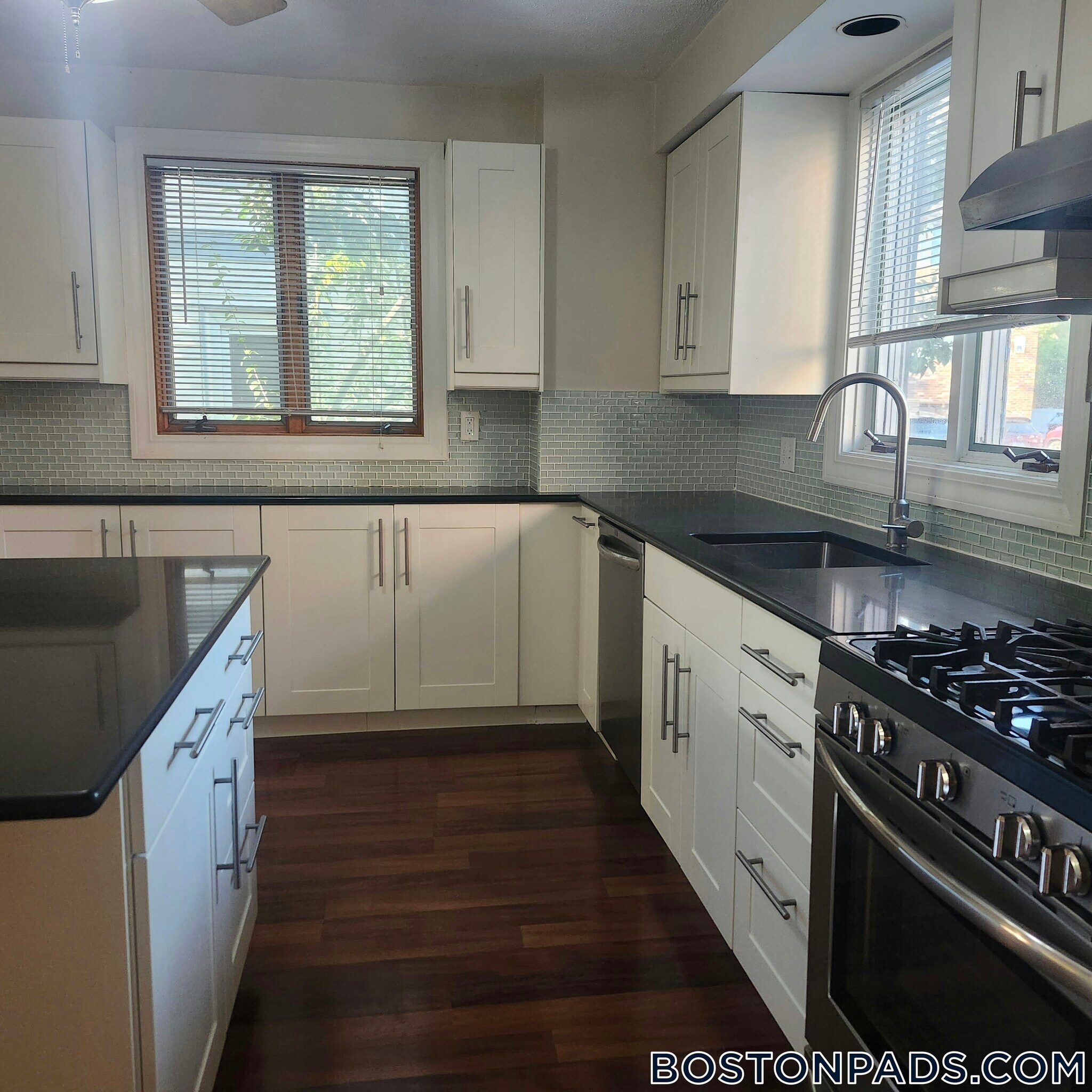 Building Photo - 60 Homer Ave