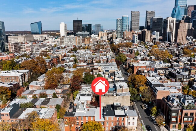 Building Photo - 2207 Lombard St