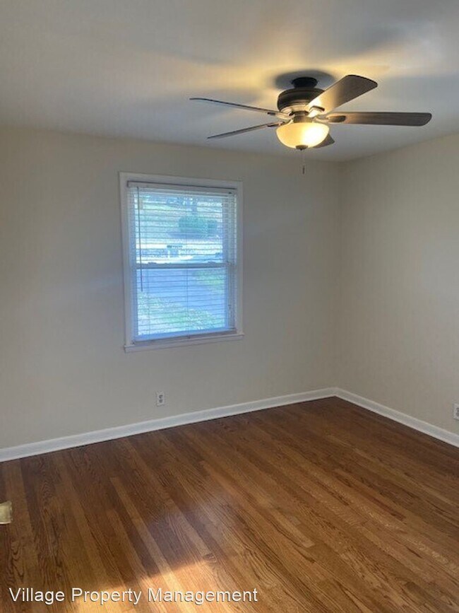 Building Photo - 2 br, 1 bath House - 4409 Scenic Drive #B