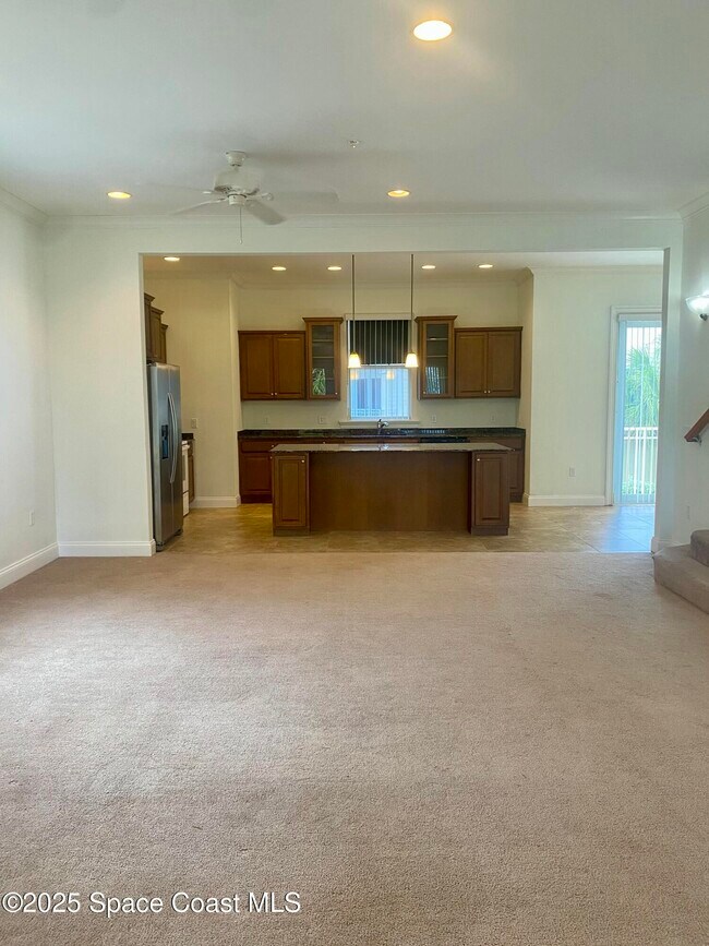 Building Photo - 870 Vignoles Ave NE