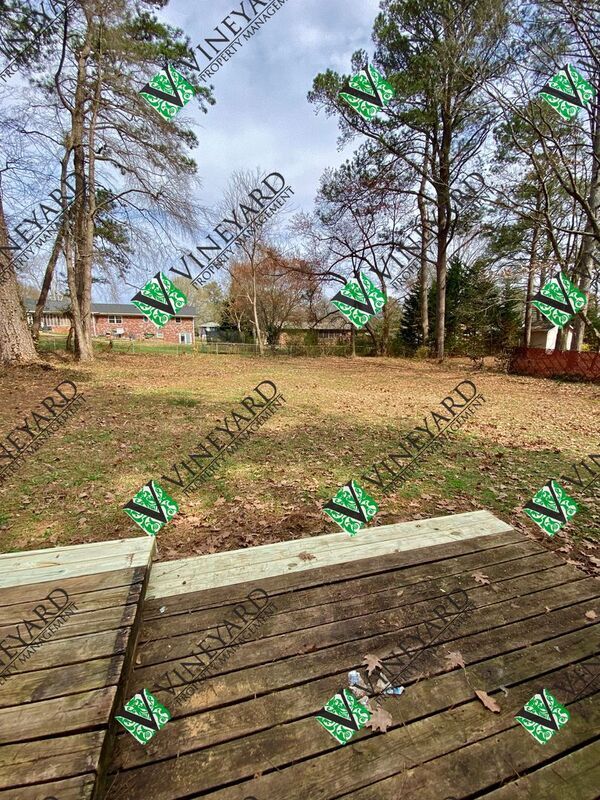Building Photo - 687 Bounty Dr
