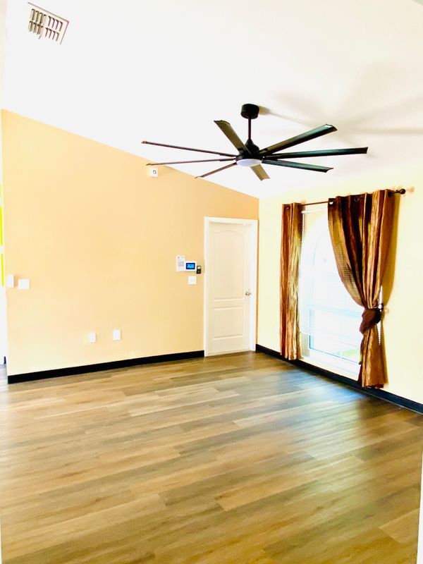 Building Photo - 659 Jaguar Ct