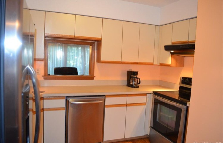 Building Photo - 2703 Mill Pond Dr