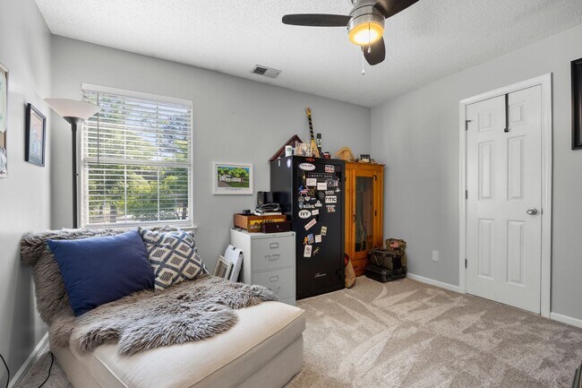 Building Photo - Bright. Spacious. Virginia Beach.