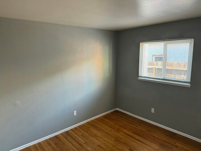 Building Photo - 2361 Thompson Way