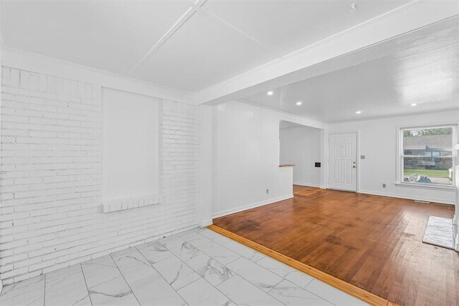 Building Photo - 2512 NW 32nd St