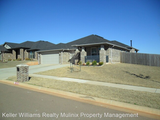 Building Photo - 3 br, 2 bath House - 1029 Sawmill Road