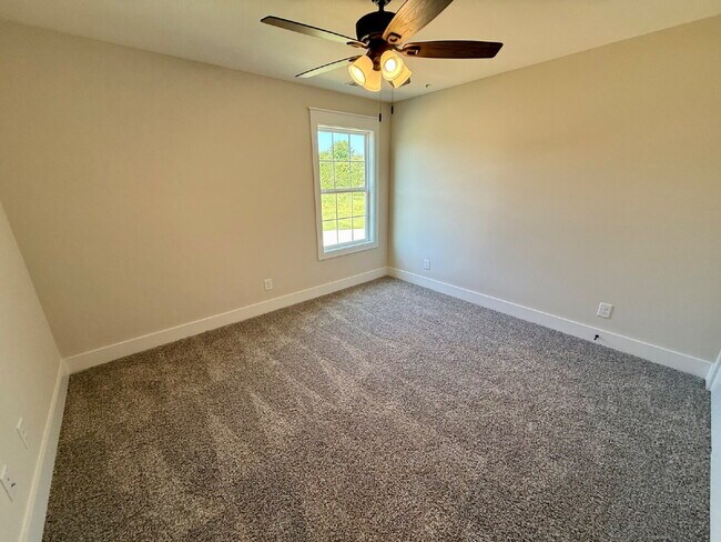 Building Photo - 166 Dewberry Rd