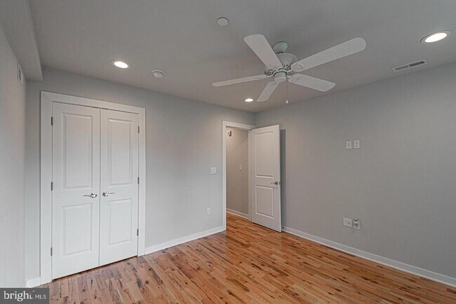 Building Photo - 2535 Annin St