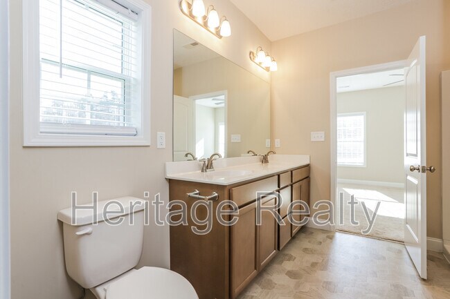 Building Photo - 11356 Sawyers Vly Dr