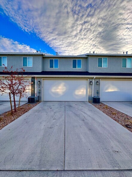 Building Photo - 44 N Voyager Ln