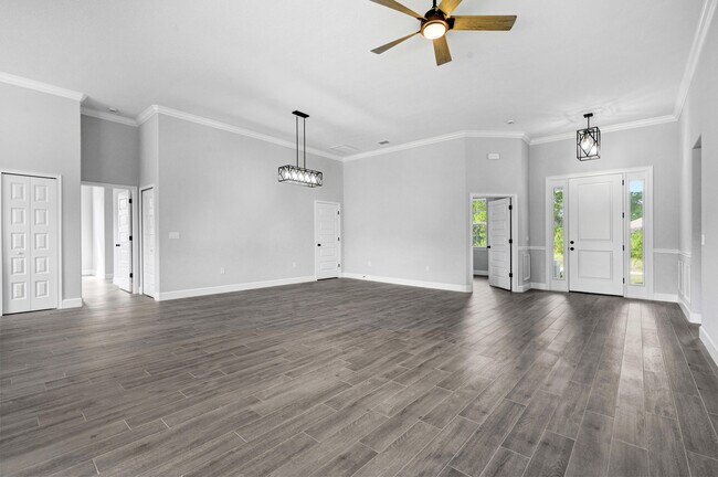 Building Photo - 2651 Quentin Ave SE