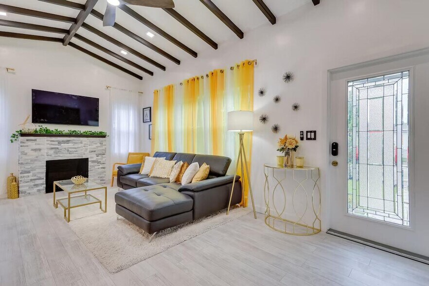 Primary Photo - 774 NW 49th St