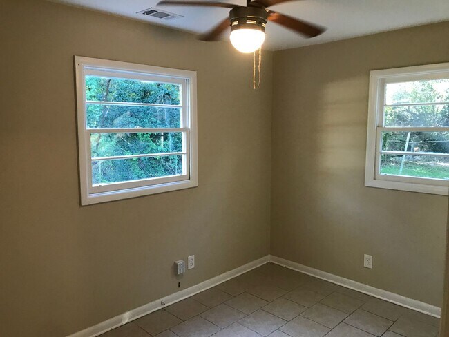 Building Photo - **AVAILABLE NOW**Total Electric 3 Bedroom / 1 Bathroom Home for Rent in East Columbus, GA***