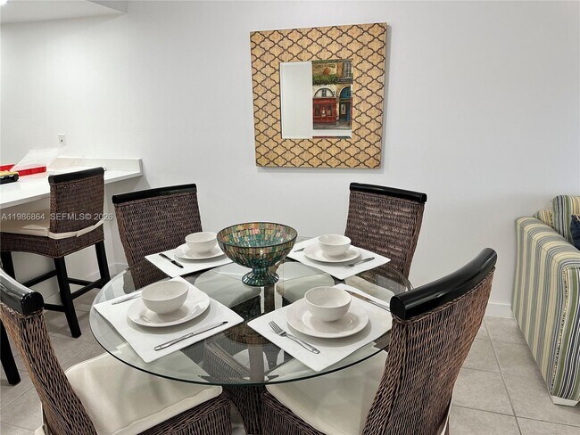 Building Photo - 4150 Jimmy Buffett Mem Hwy