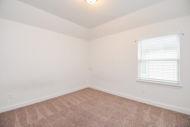 Building Photo - 9406 Water Breeze Ct