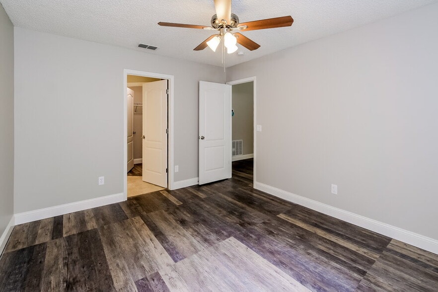 Building Photo - 294 Turtle Dove Dr