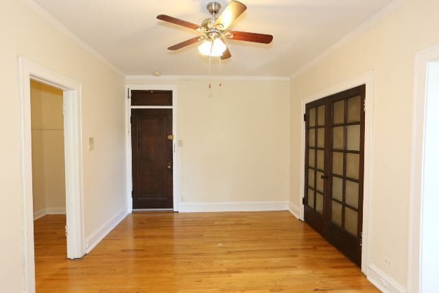 Building Photo - 4636 N Paulina St