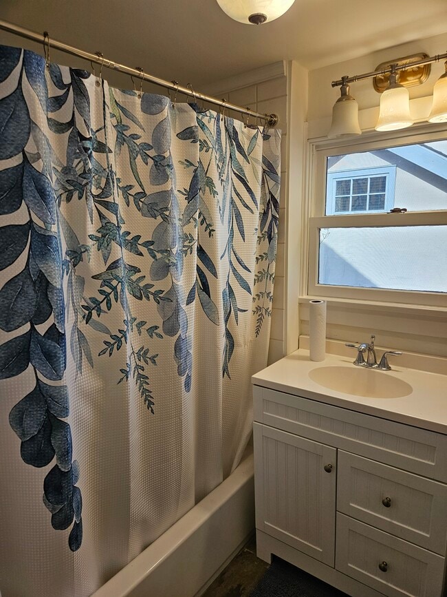 Building Photo - 105 Greene St