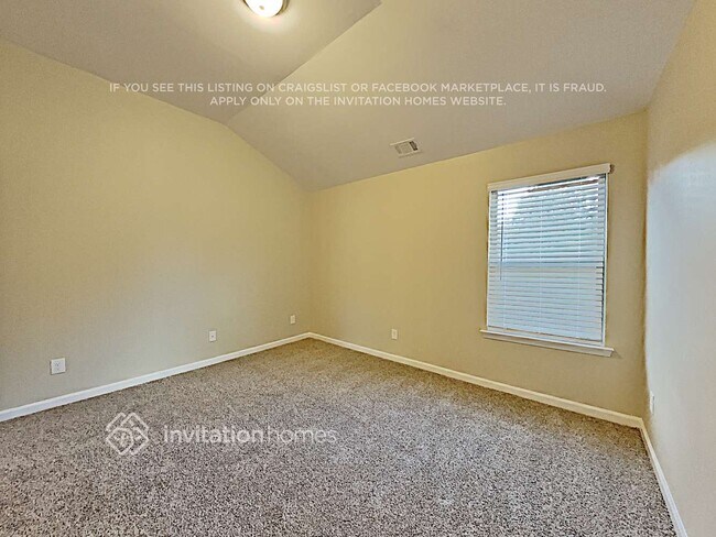 Building Photo - 807 Kite Way