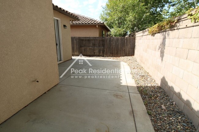 Building Photo - 2 br, 2 bath House - 200 Sun Shower Circle