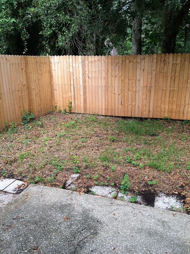 Building Photo - 2/2 Flat in Napier Oaks available August 1!