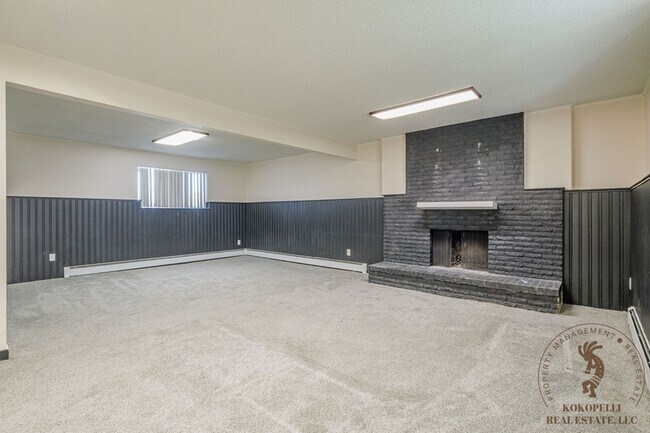 Building Photo - 467-432 32 Rd