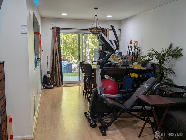 Building Photo - 2103 Timber Oaks Rd