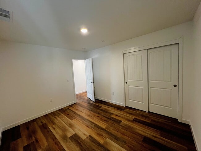 Building Photo - 7409 Millers Pt Ln