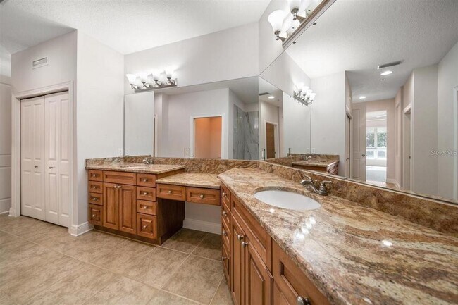 Building Photo - 1030 Bellasol Way