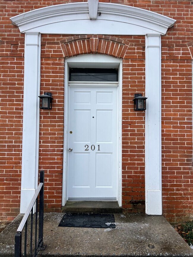 Building Photo - 201 Nashville Blvd