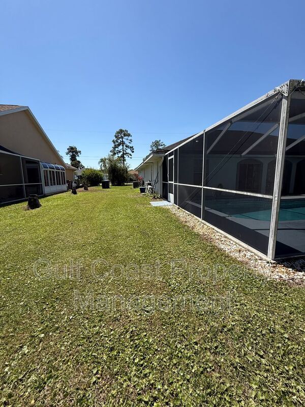 Building Photo - 2612 7th St W