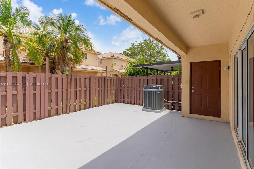 Building Photo - 7463 SW 164th Ave