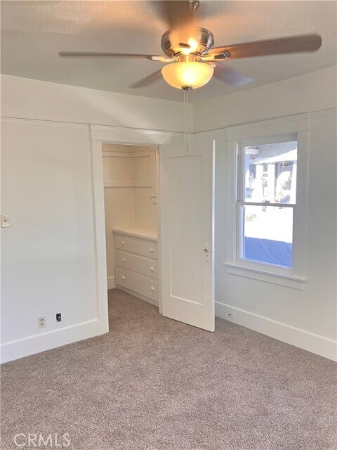 Building Photo - 551 E Van Bibber Ave